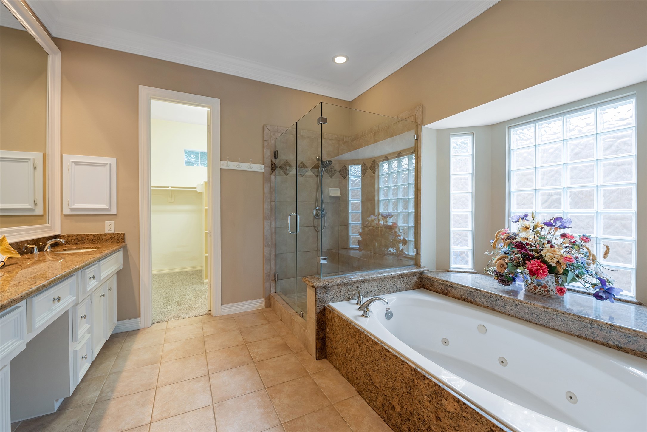15306 Beecham Drive Houston, TX 77068 - Photo 19 of 48 Select from separate tub and spacious shower.