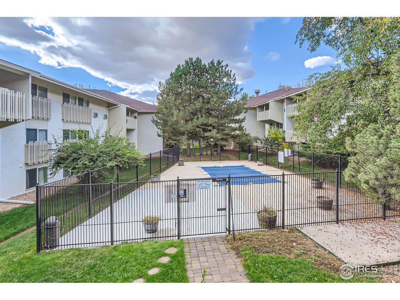 2707 Valmont Road, Unit 110B Boulder, CO 80304 - Photo 13 of 17 Pool