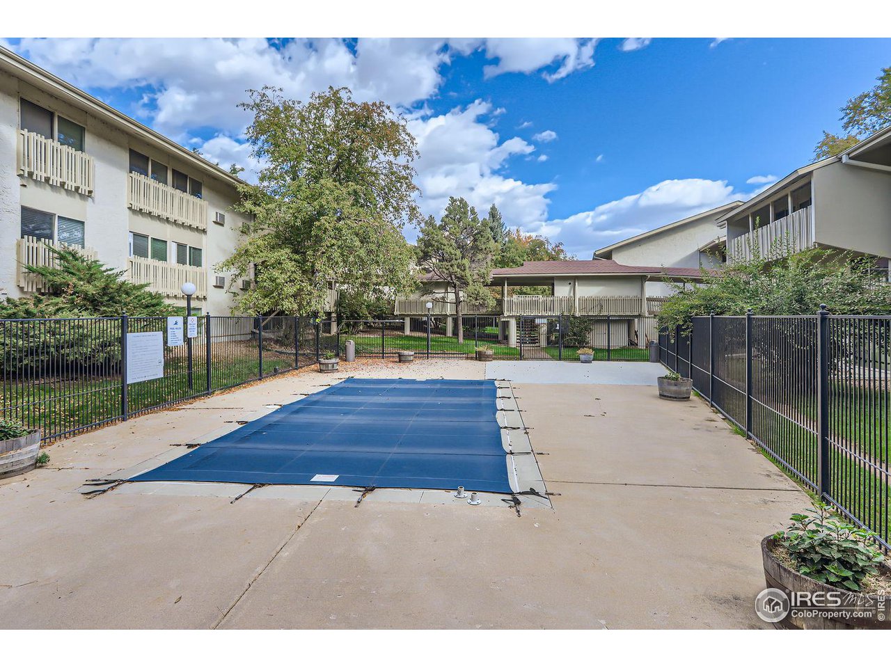 2707 Valmont Road, Unit 110B Boulder, CO 80304 - Photo 14 of 17 Pool area