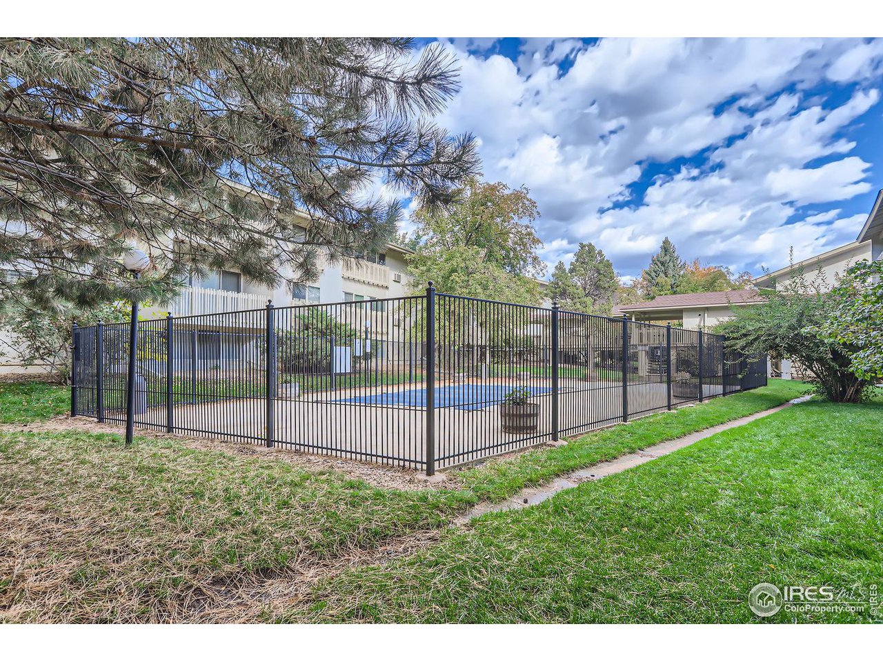 2707 Valmont Road, Unit 110B Boulder, CO 80304 - Photo 17 of 17 Community area