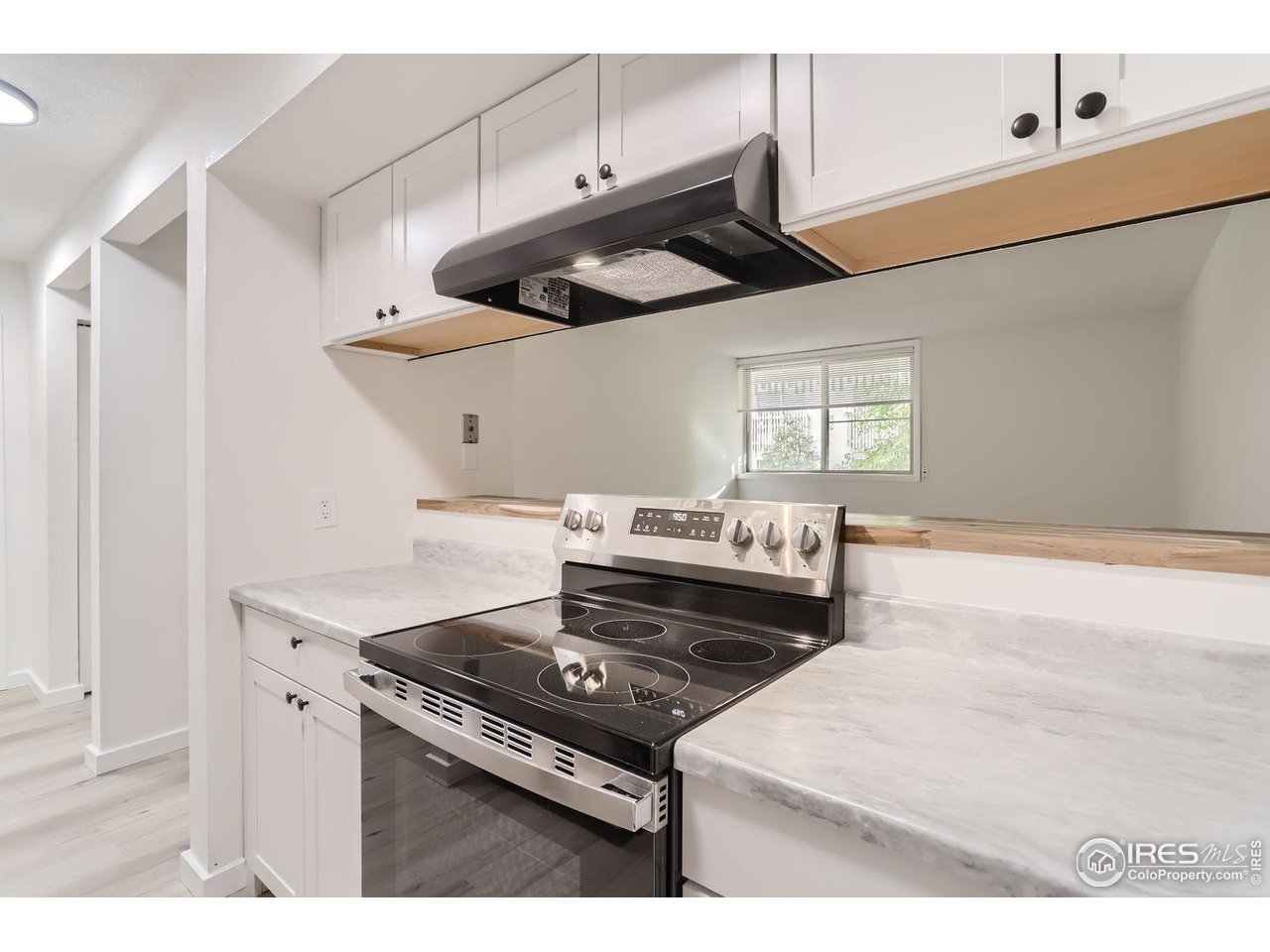 2707 Valmont Road, Unit 110B Boulder, CO 80304 - Photo 6 of 17 New appliances