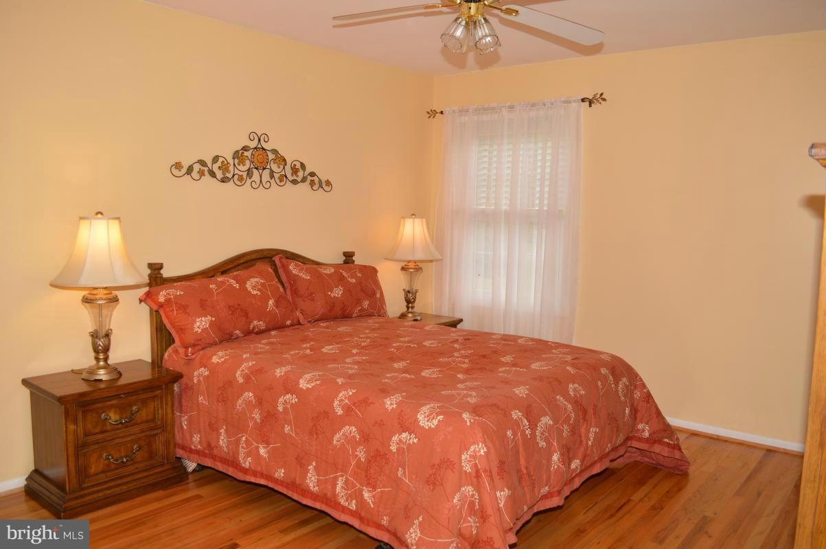 16341 Old Frederick Road Mount Airy, MD 21771 - Photo 14 of 29 Bedroom (Master)