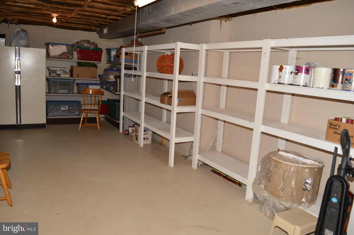 16341 Old Frederick Road Mount Airy, MD 21771 - Photo 23 of 29 Interior (General)