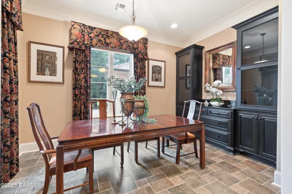 $960,000 | 104 Avallach Drive, Lafayette, LA 70503