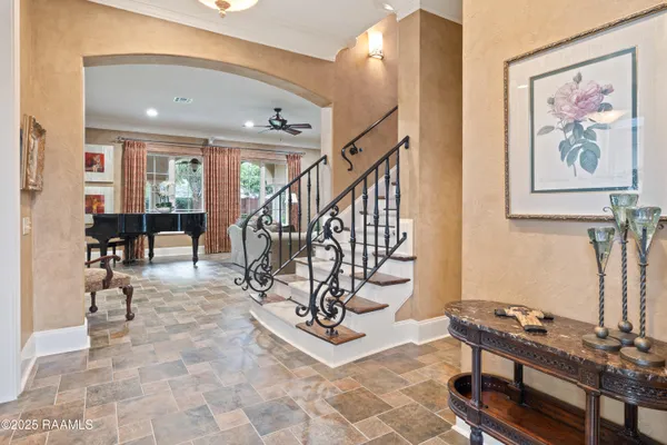 $960,000 | 104 Avallach Drive, Lafayette, LA 70503