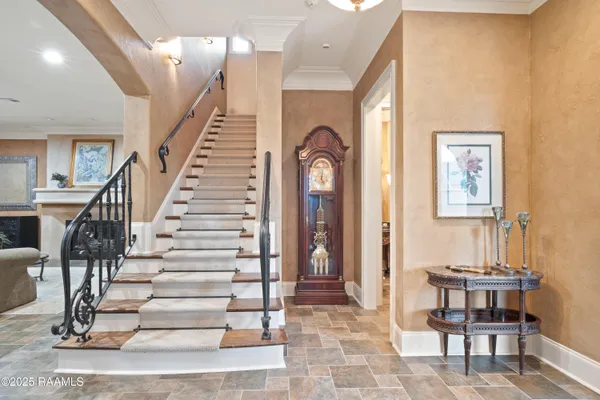 $960,000 | 104 Avallach Drive, Lafayette, LA 70503