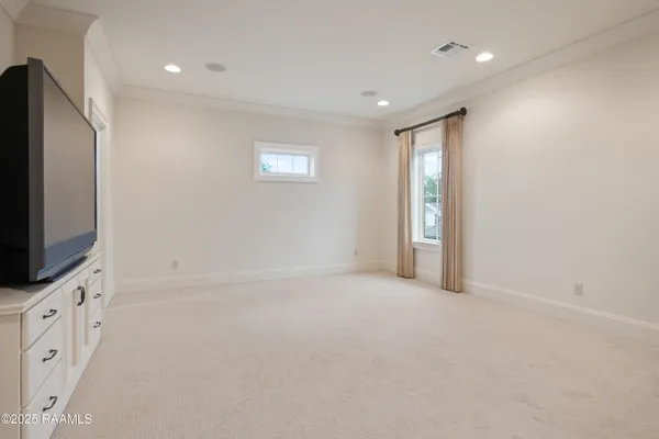 $960,000 | 104 Avallach Drive, Lafayette, LA 70503