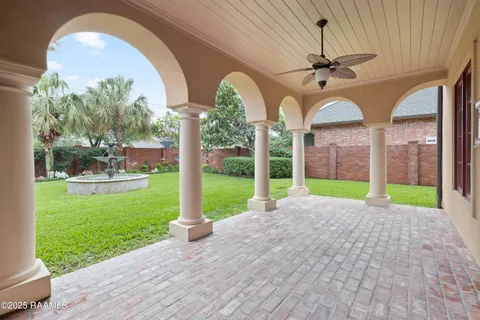$960,000 | 104 Avallach Drive, Lafayette, LA 70503
