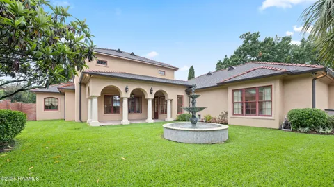 $960,000 | 104 Avallach Drive, Lafayette, LA 70503