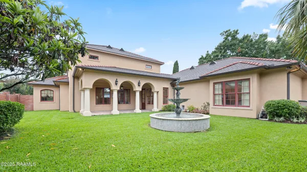 $960,000 | 104 Avallach Drive, Lafayette, LA 70503