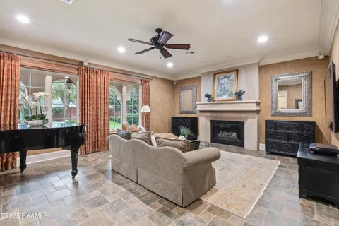 $960,000 | 104 Avallach Drive, Lafayette, LA 70503