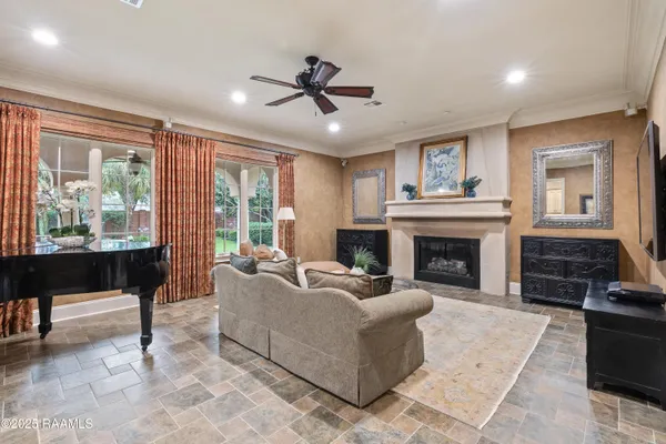 $960,000 | 104 Avallach Drive, Lafayette, LA 70503
