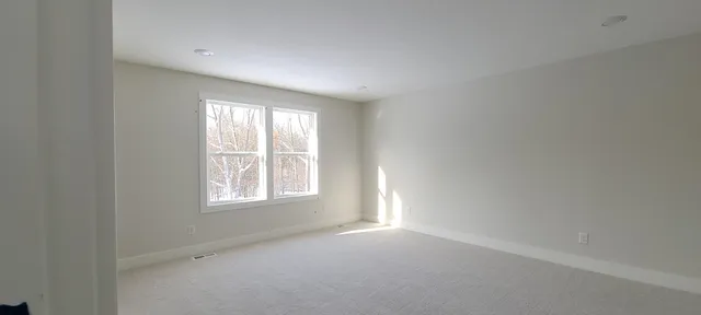 $600,000 | 1401 Kimber Drive, Unit 107, Lowell, MI 49331