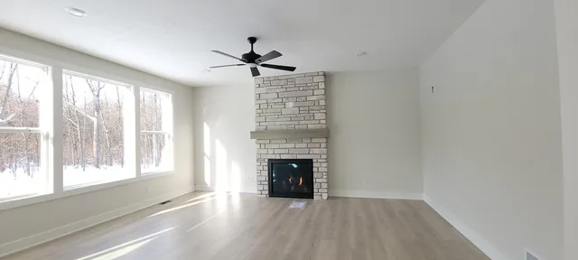 $600,000 | 1401 Kimber Drive, Unit 107, Lowell, MI 49331