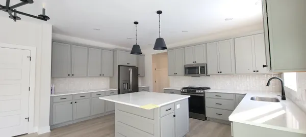 $600,000 | 1401 Kimber Drive, Unit 107, Lowell, MI 49331