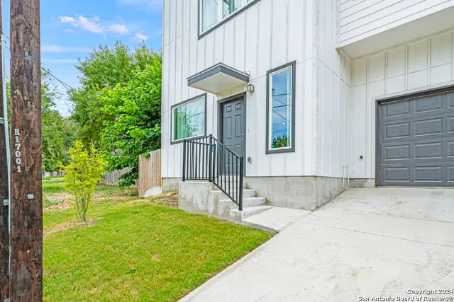 $2,150 | 131 Cloudhaven Drive, San Antonio, TX 78209