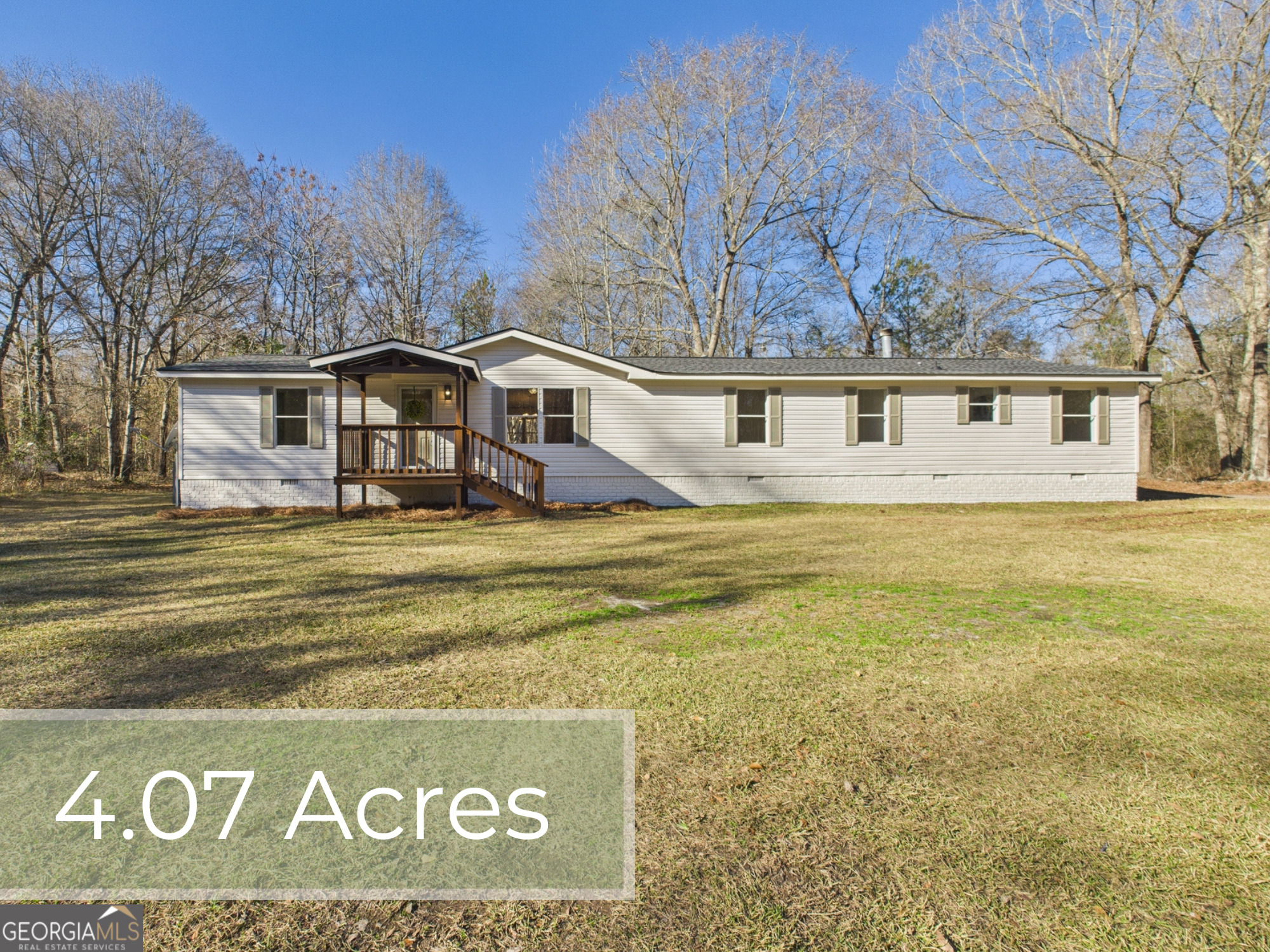 a front view of house with yard