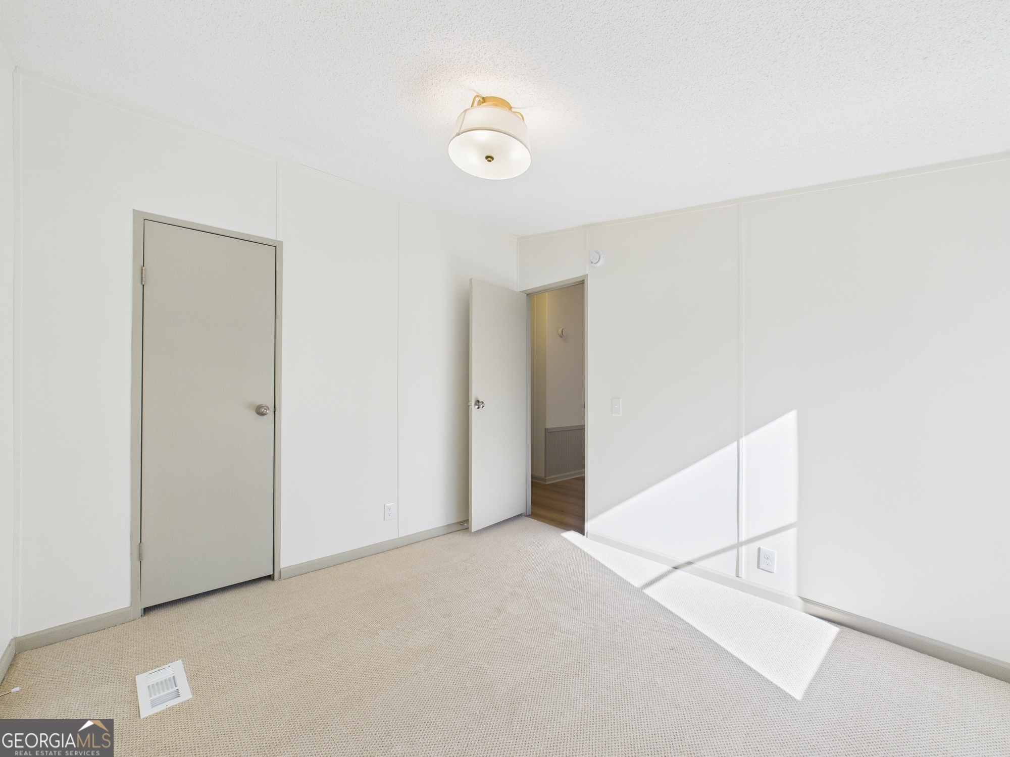 1669 Henderson Road Macon, GA 31217 - Photo 30 of 48 a view of an empty room