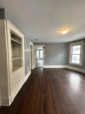 $2,300 | 197 North Hamilton Street, Unit 2, Poughkeepsie, NY 12601