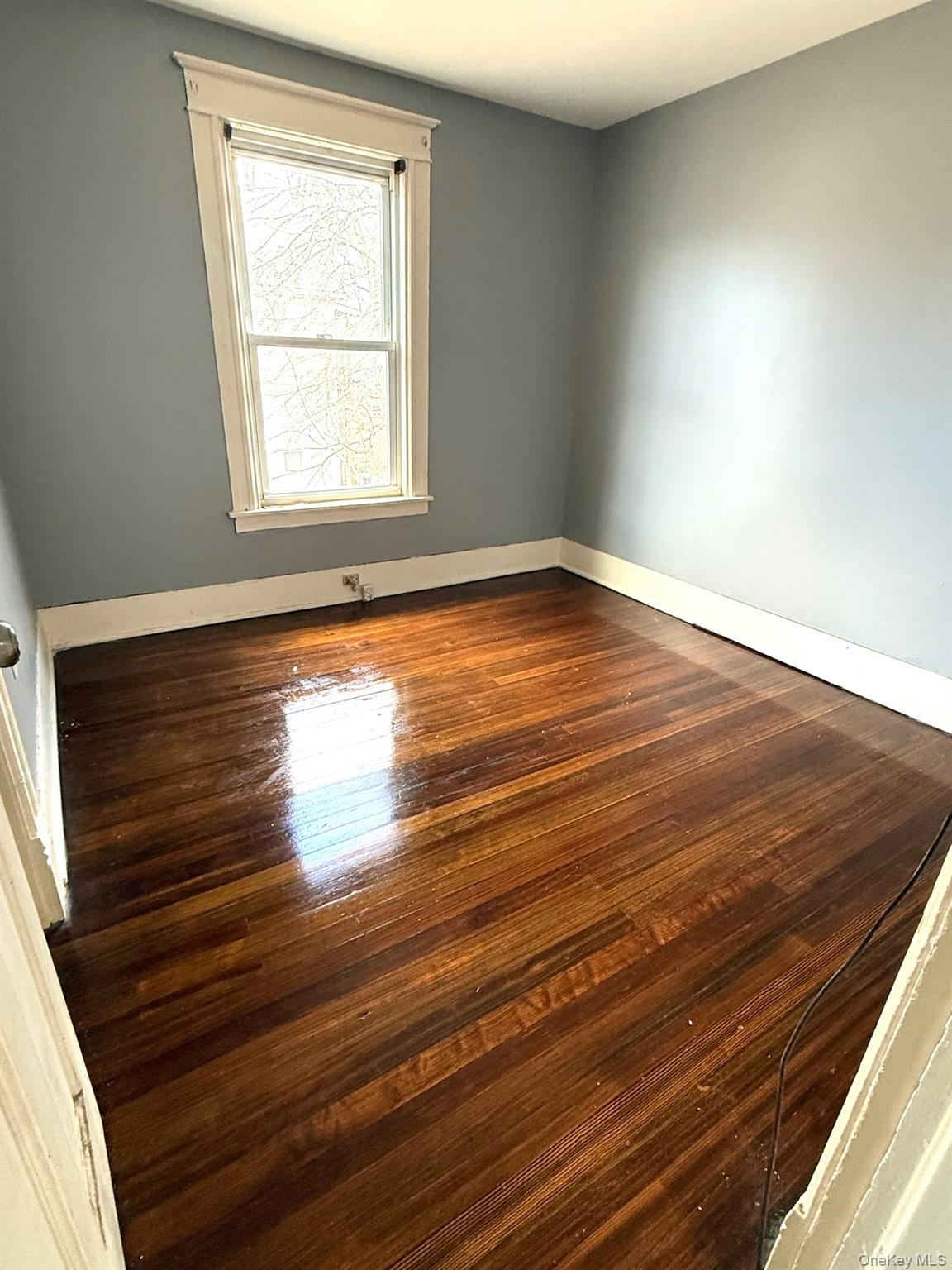 197 North Hamilton Street, Unit 2 Poughkeepsie, NY 12601 - Photo 7 of 12 3rd bedroom