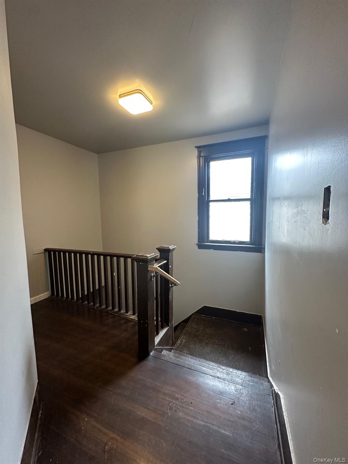 197 North Hamilton Street, Unit 2 Poughkeepsie, NY 12601 - Photo 8 of 12 Front entry area is private