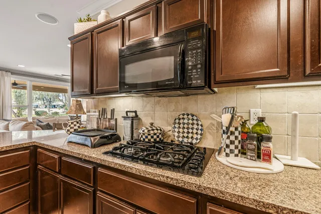 $5,000 | 81835 Golden Star Way, La Quinta, CA 92253