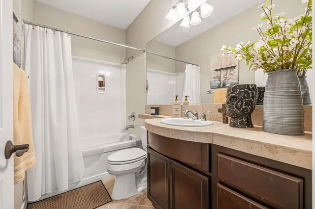 $5,000 | 81835 Golden Star Way, La Quinta, CA 92253