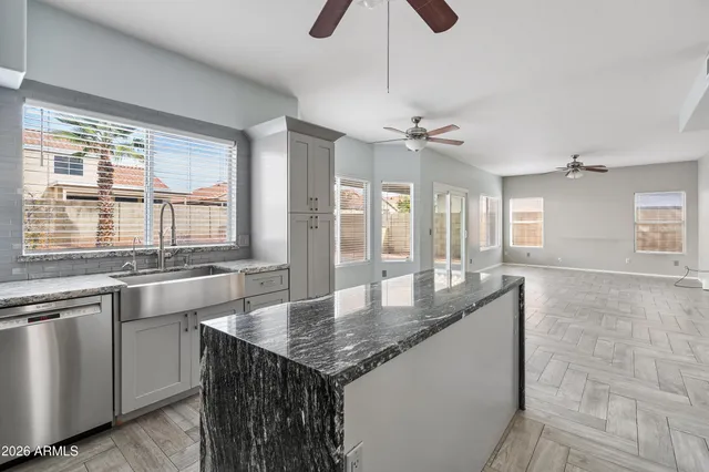 $549,999 | 1304 East Muriel Drive, Phoenix, AZ 85022