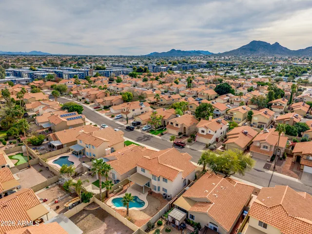 $549,999 | 1304 East Muriel Drive, Phoenix, AZ 85022