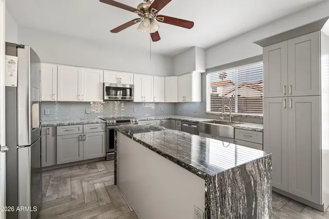 $549,999 | 1304 East Muriel Drive, Phoenix, AZ 85022