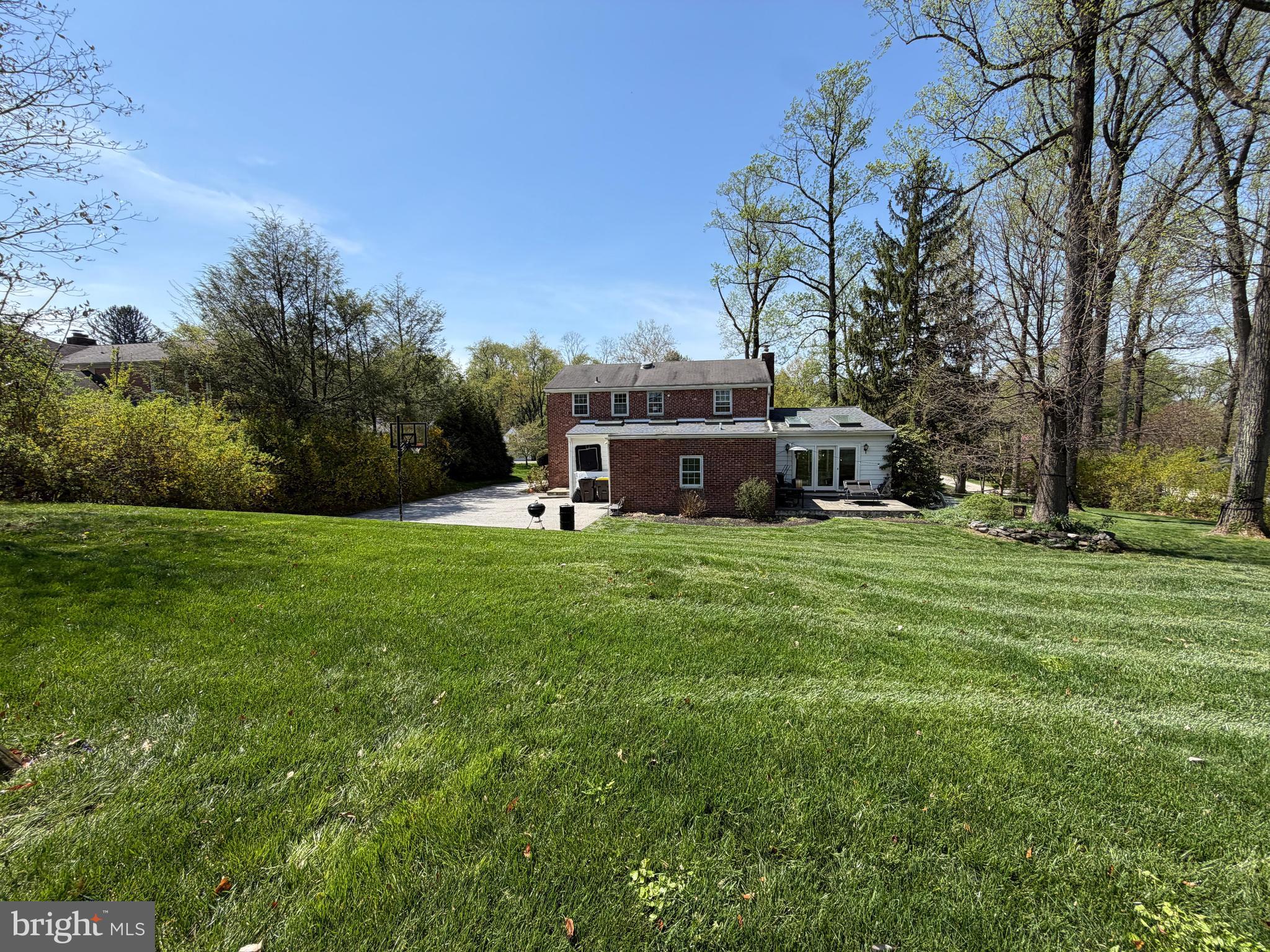 647 Fernfield Circle Wayne, PA 19087 - Photo 4 of 12