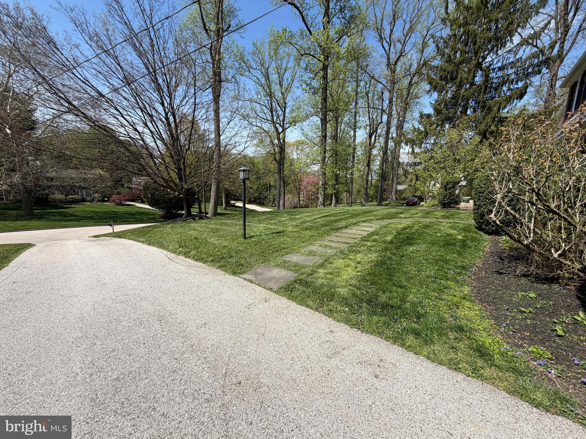 647 Fernfield Circle Wayne, PA 19087 - Photo 5 of 12