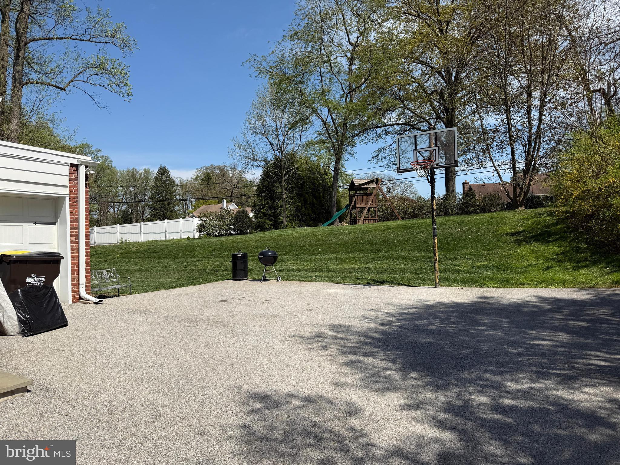 647 Fernfield Circle Wayne, PA 19087 - Photo 10 of 12