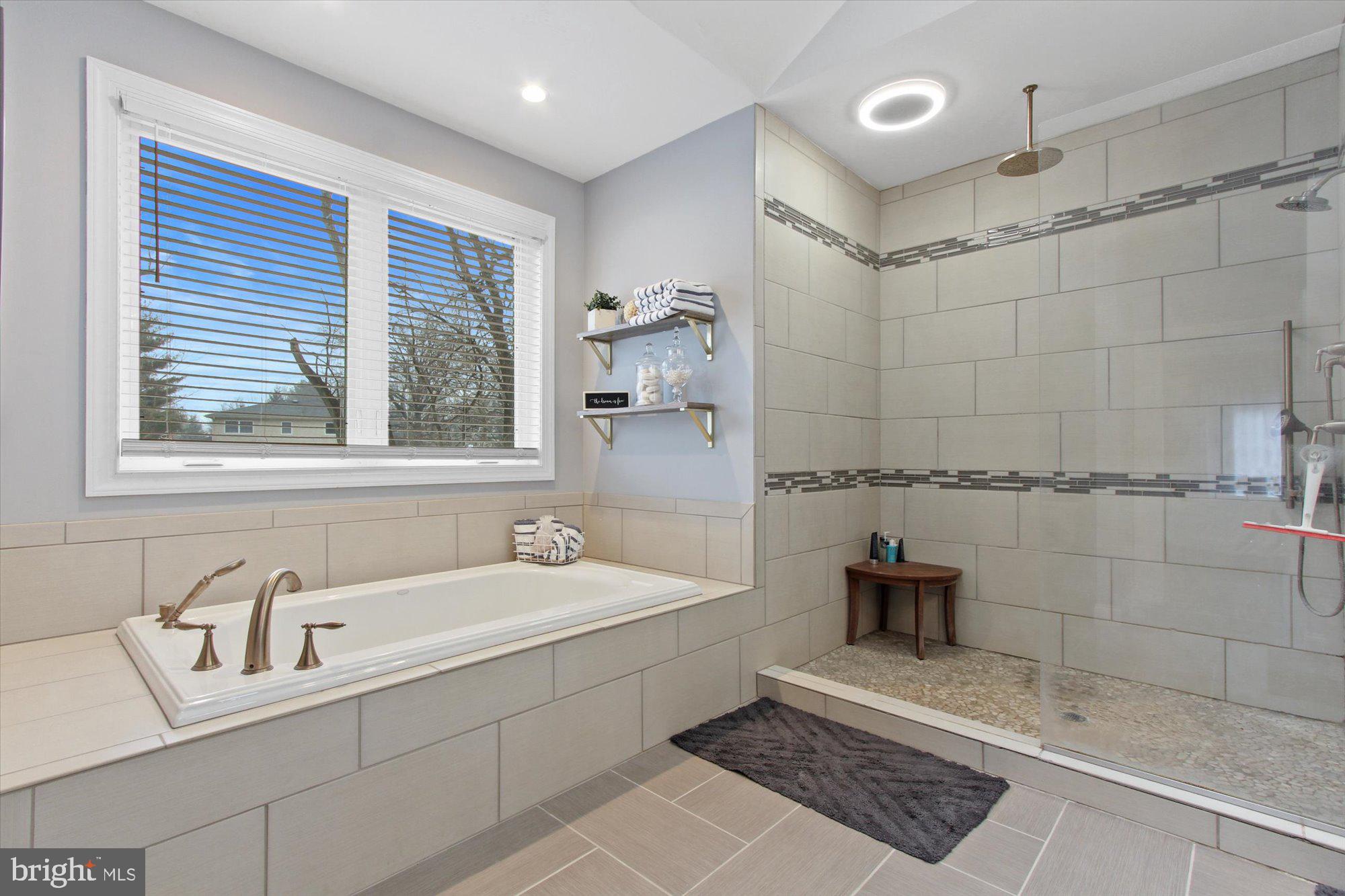 748 Greenbriar Road York, PA 17404 - Photo 17 of 36 Gallery Image 17