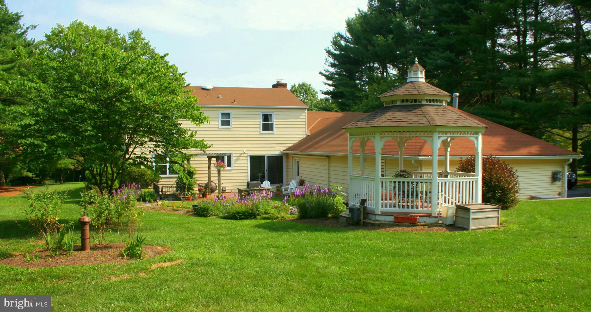 2901 Stockton Road Phoenix, MD 21131 - Photo 24 of 29 a view of a house with backyard and garden