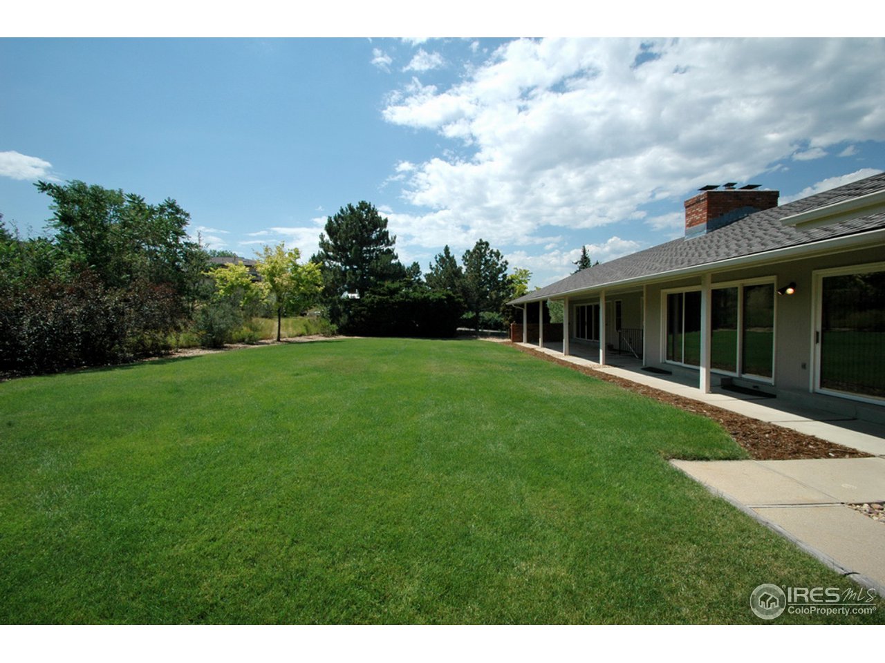 980 Ridglea Way Boulder, CO 80303 - Photo 6 of 25 back yard