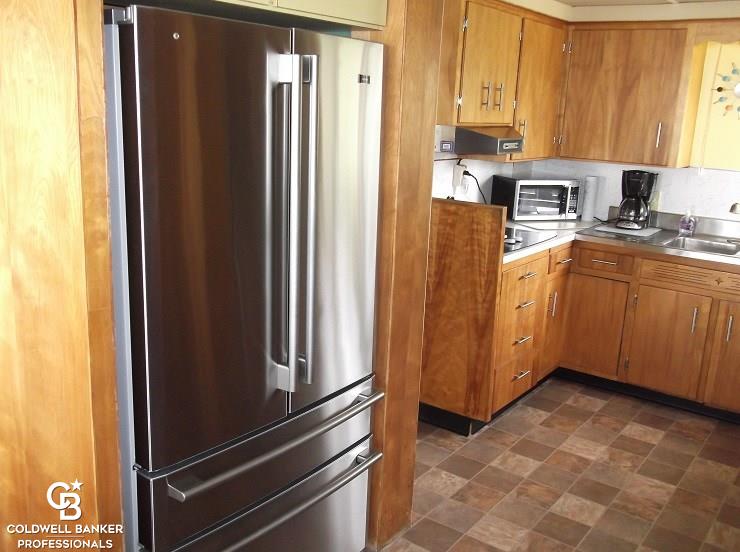 8463 Lakeshore Road Lexington, MI 48450 - Photo 21 of 57 31265287-20.JPG