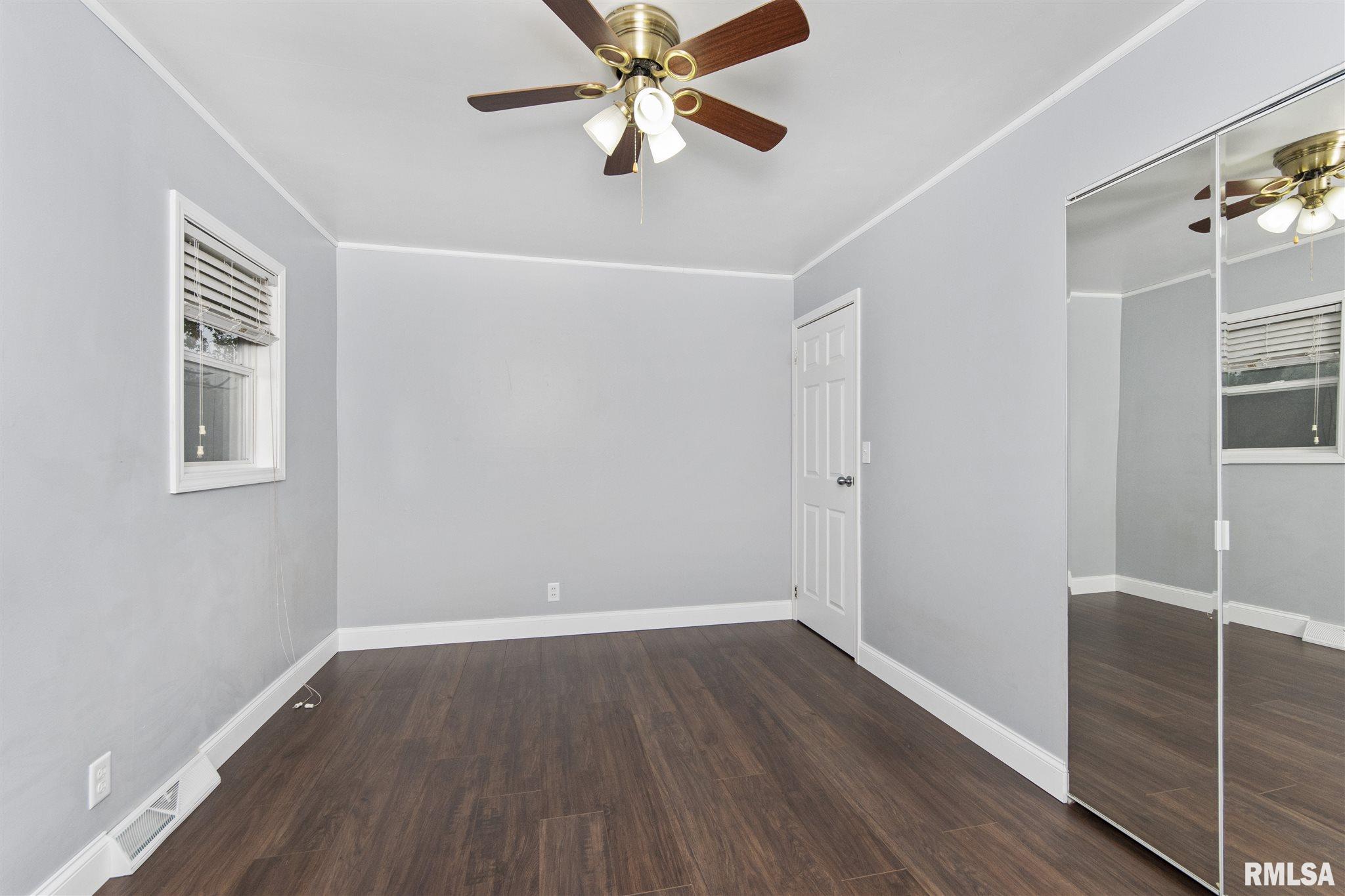 2248 Washington Road Washington, IL 61571 - Photo 18 of 38 Gallery Image 18