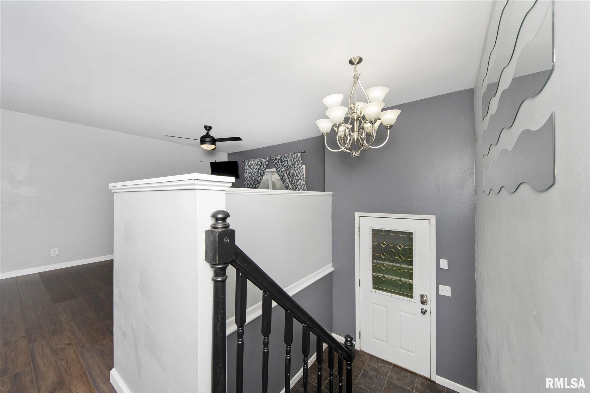 2248 Washington Road Washington, IL 61571 - Photo 5 of 38 Gallery Image 5