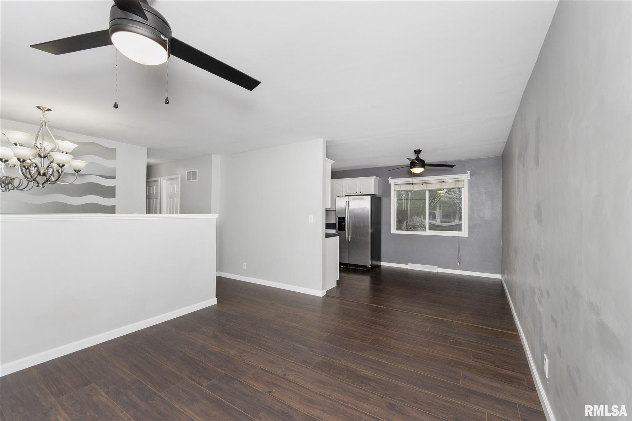 2248 Washington Road Washington, IL 61571 - Photo 8 of 38 Gallery Image 8