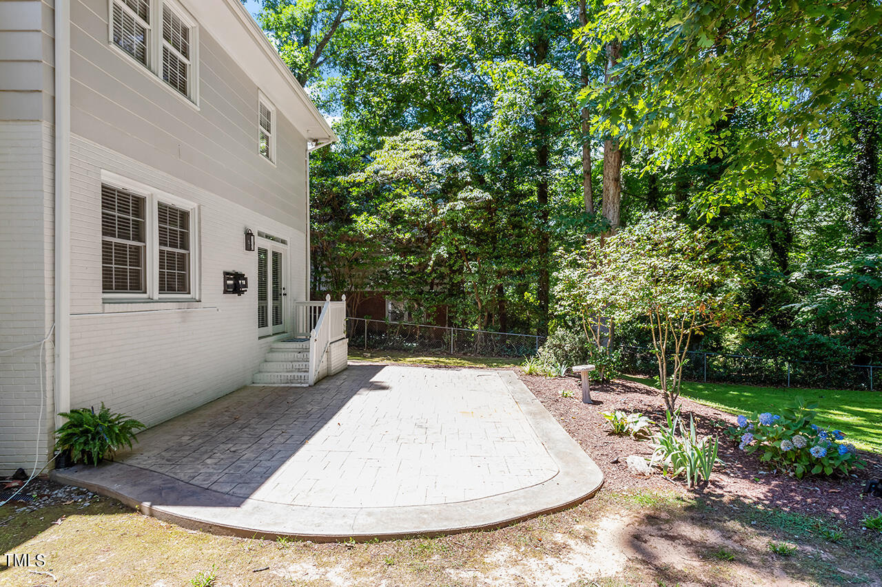 716 Catawba Street Raleigh, NC 27609 - Photo 6 of 33 716 Catawba Street_07