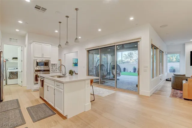 $3,995 | 2560 Bridle Oaks Court, Henderson, NV 89044