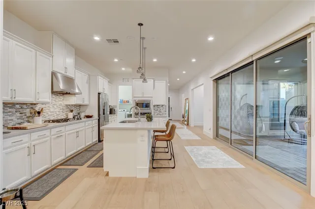 $3,995 | 2560 Bridle Oaks Court, Henderson, NV 89044