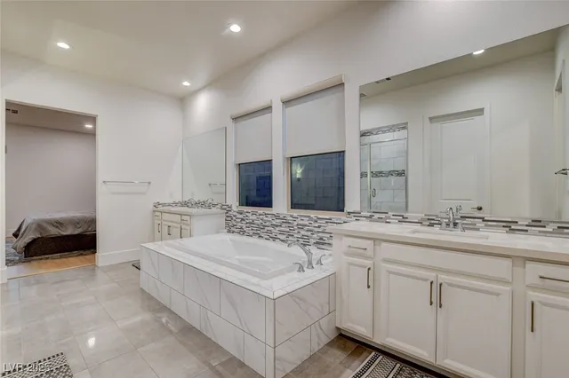 $3,995 | 2560 Bridle Oaks Court, Henderson, NV 89044