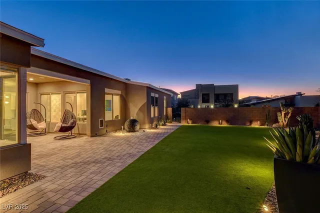 $3,995 | 2560 Bridle Oaks Court, Henderson, NV 89044