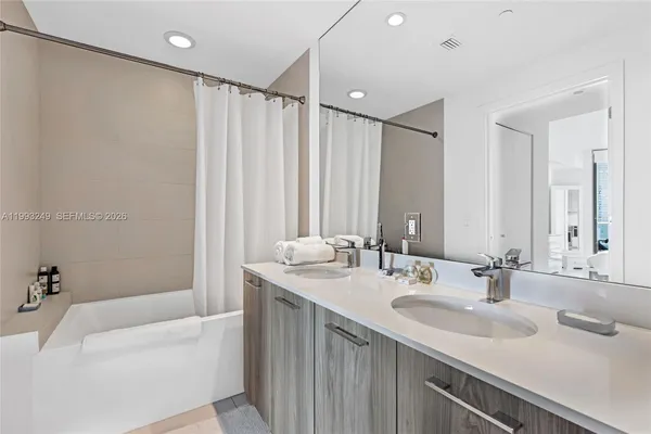 $3,800 | 501 Northeast 31st Street, Unit 2407, Miami, FL 33137