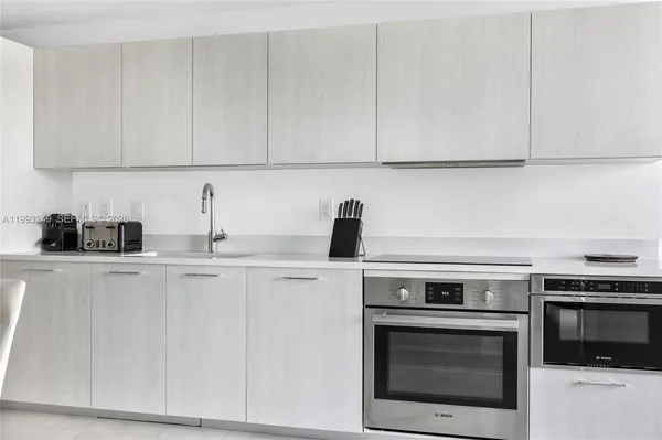 $3,800 | 501 Northeast 31st Street, Unit 2407, Miami, FL 33137