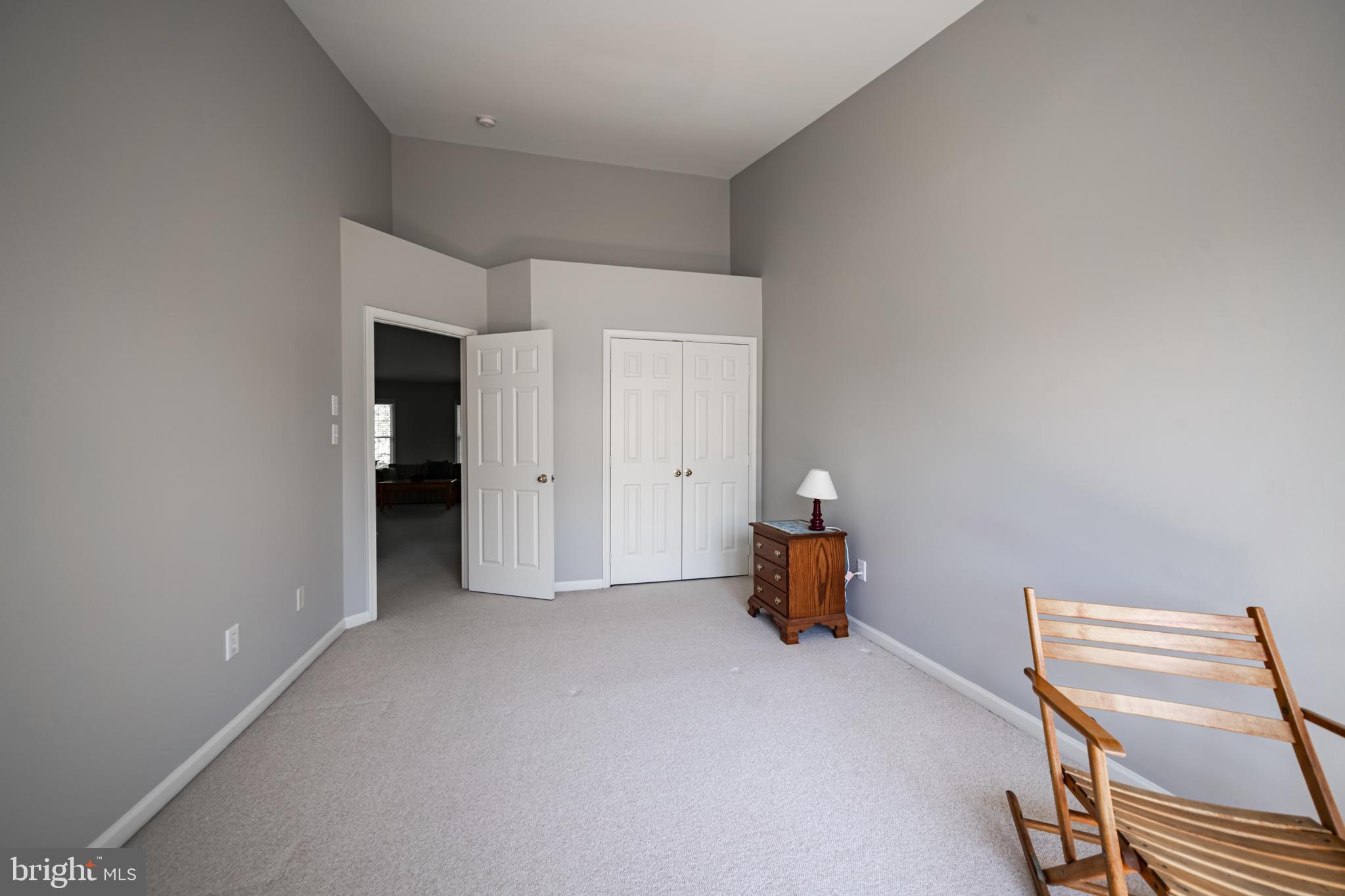 221 Hart Road Gaithersburg, MD 20878 - Photo 17 of 22 Top Floor Bedroom #1