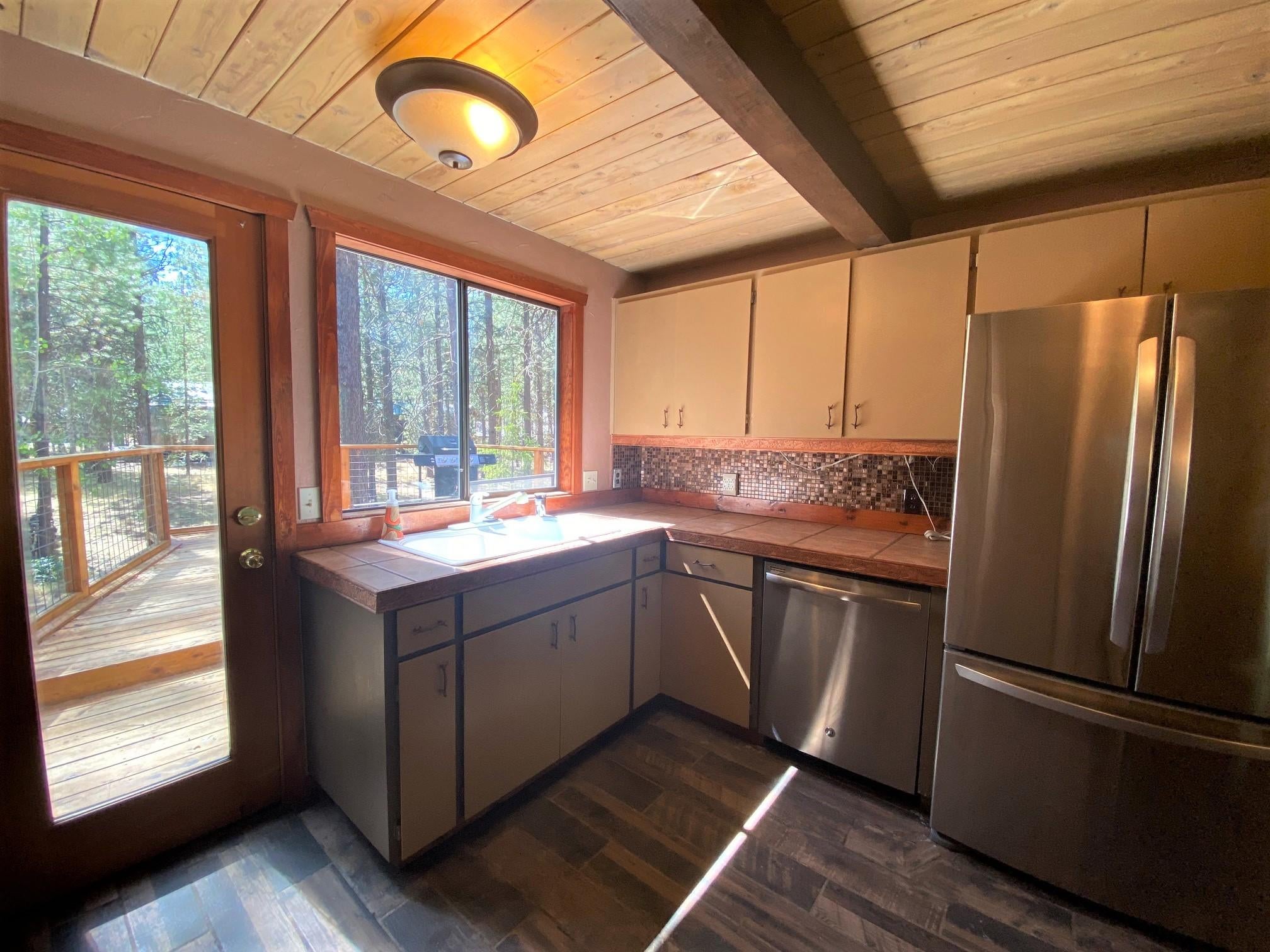 70685 Pasque Flower Black Butte Ranch, OR 97759 - Photo 8 of 31 kitchen 2