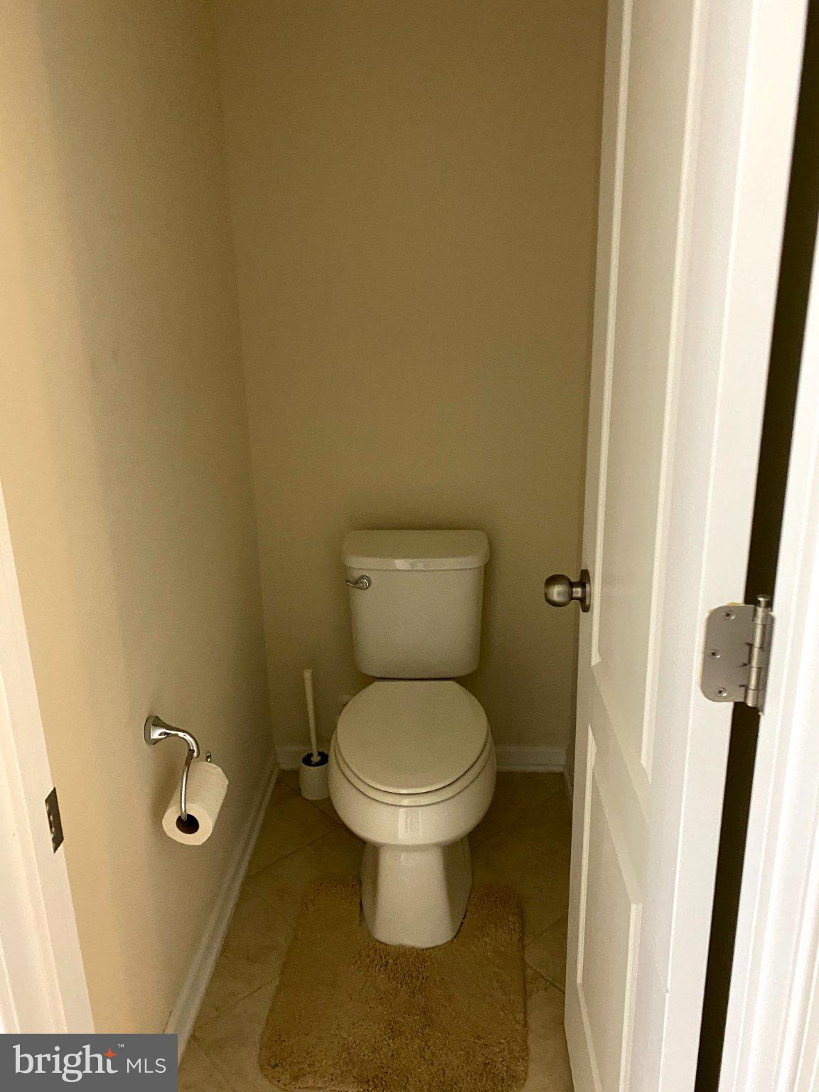 7014 Foxton Way Hanover, MD 21076 - Photo 2 of 29 Cozy nook for essential moments.
